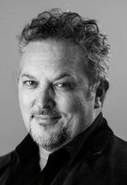 Darick Robertson