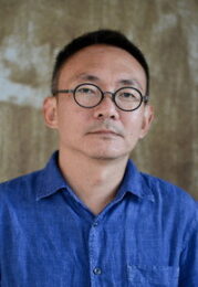 何蔚庭