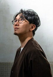 卓亦謙