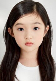 윤채나